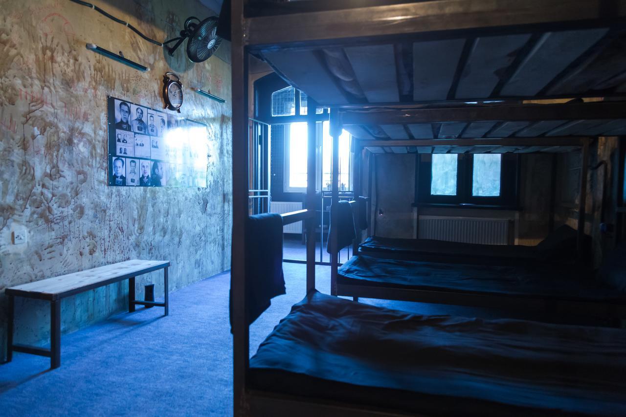 Alcatraz Jail-Hostel Tbiliszi Kültér fotó
